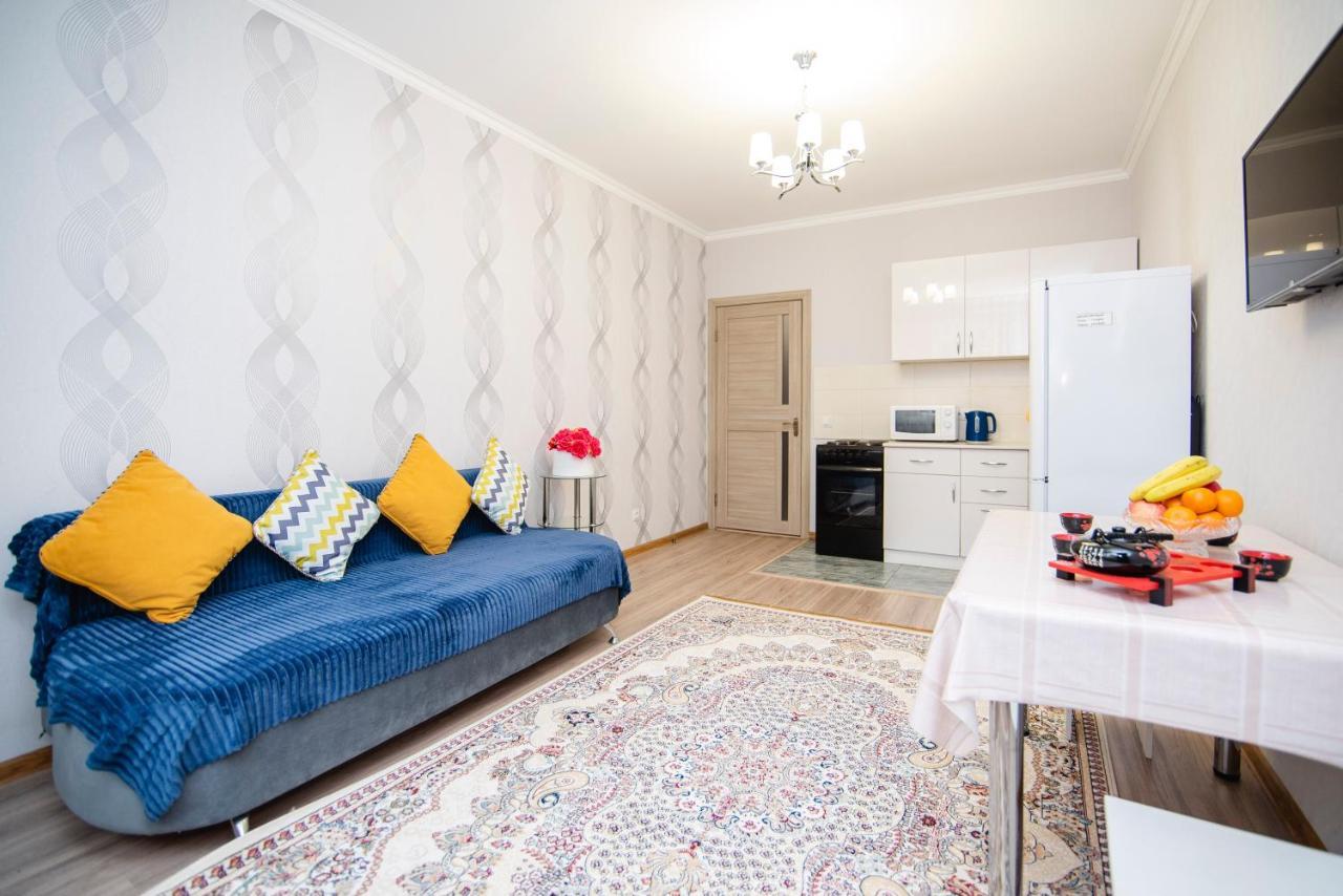 Apartment Zodiak Almaty Exterior foto